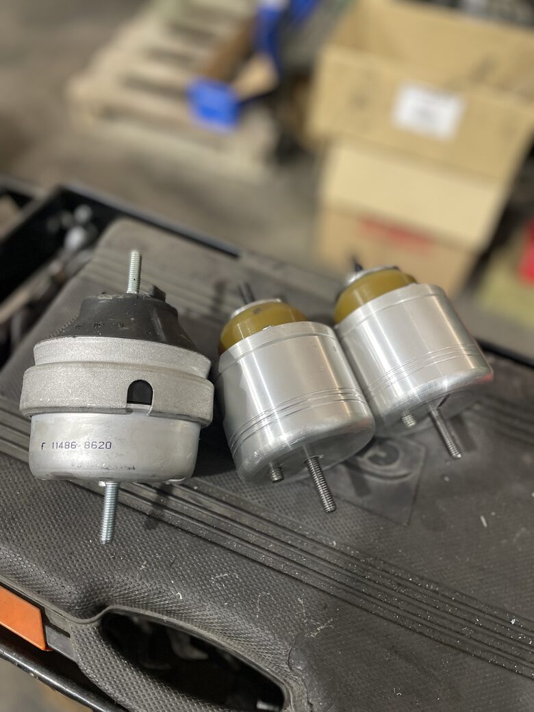 Audi B5 Engine mount AL